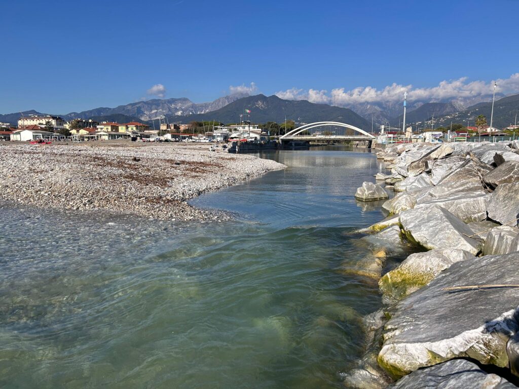 Comitato Tra la Gente: serve intervenire subito su argini, arenile e foce del Frigido
