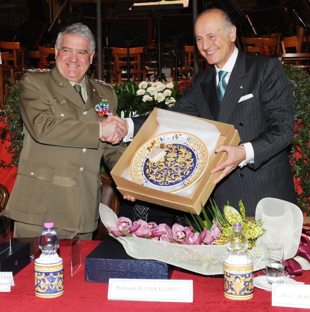 ESERCITO ITALIANO: “GARANZIA DI INDIPENDENZA E DI PACE”
