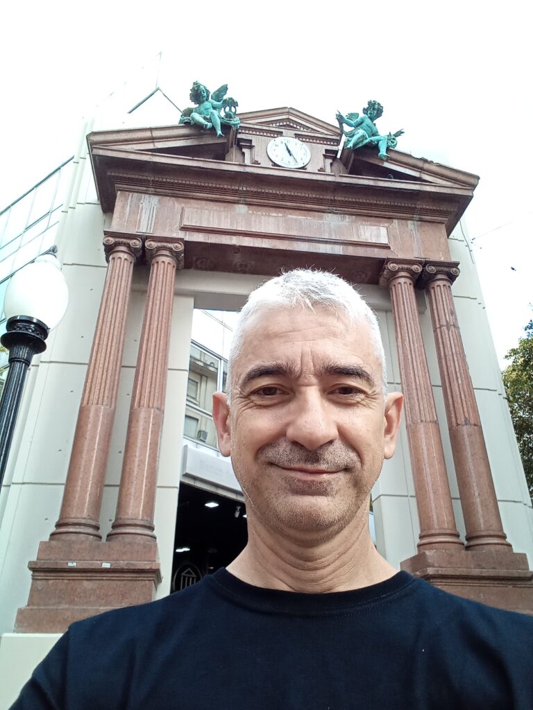 El templo en la colina