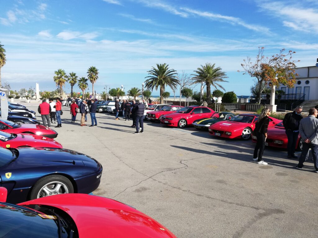 Sant’Omero: presentazione del 22° Memorial “Abramo Guercioni” e 3° Memorial “Elisa Pompa” – raduno auto: Ferrari, Maserati e Supercar
