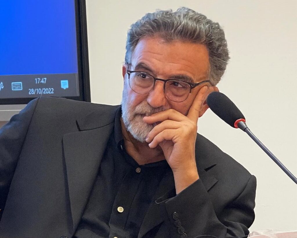 «Trump e la rivoluzione americana»: a L’Aquila un confronto sulla crisi della democrazia negli Stati Uniti, con la presentazione del volume di Ottorino Cappelli (7 maggio ore 17:30, Libreria Colacchi)