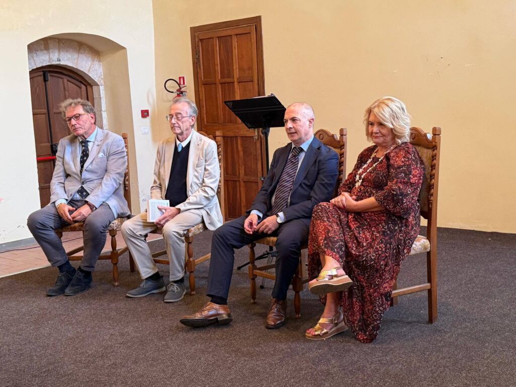 Gubbio celebra i valori di San Francesco: grande successo per la cerimonia del Premio Letterario Terra dei Padri 2026
