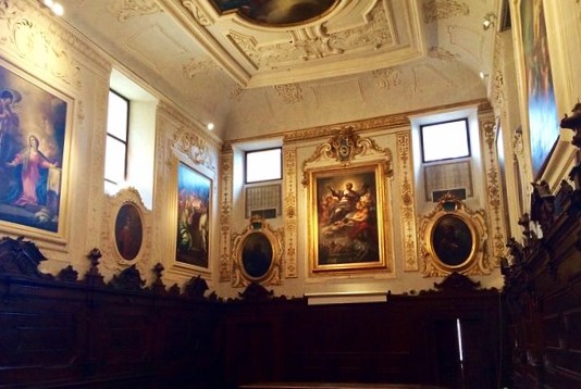 Evento letterario a L’Aquila: «Noi, il segreto», il mistero dell’identità e i fili invisibili del destino – Impressioni di lettura sull’ultimo romanzo di Annella Prisco
